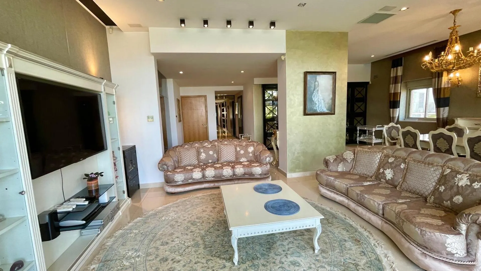 Luxury Apartment Facing Valletta Sliema Malta