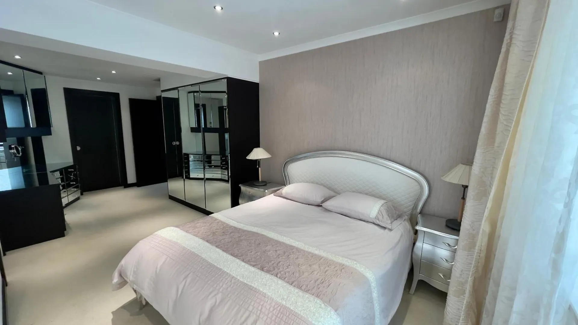 Luxury Apartment Facing Valletta Sliema Malta