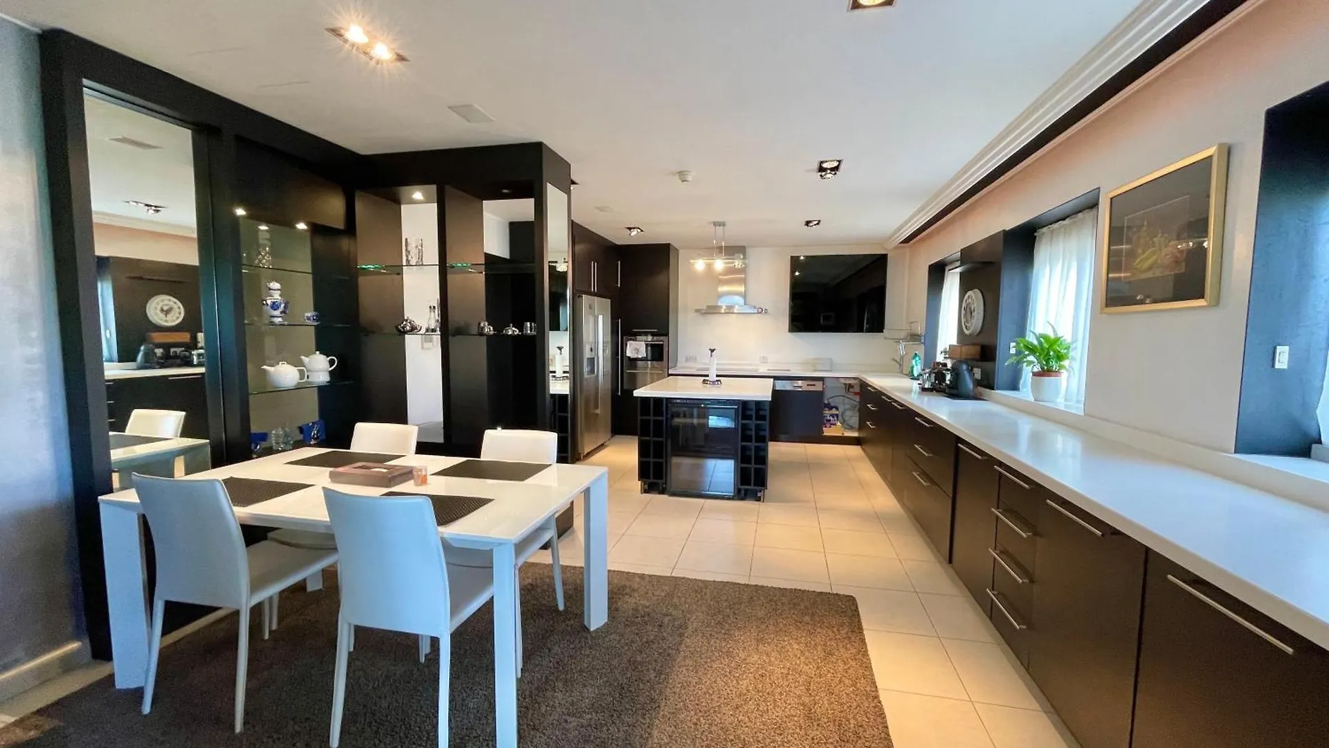 Luxury Apartment Facing Valletta Sliema