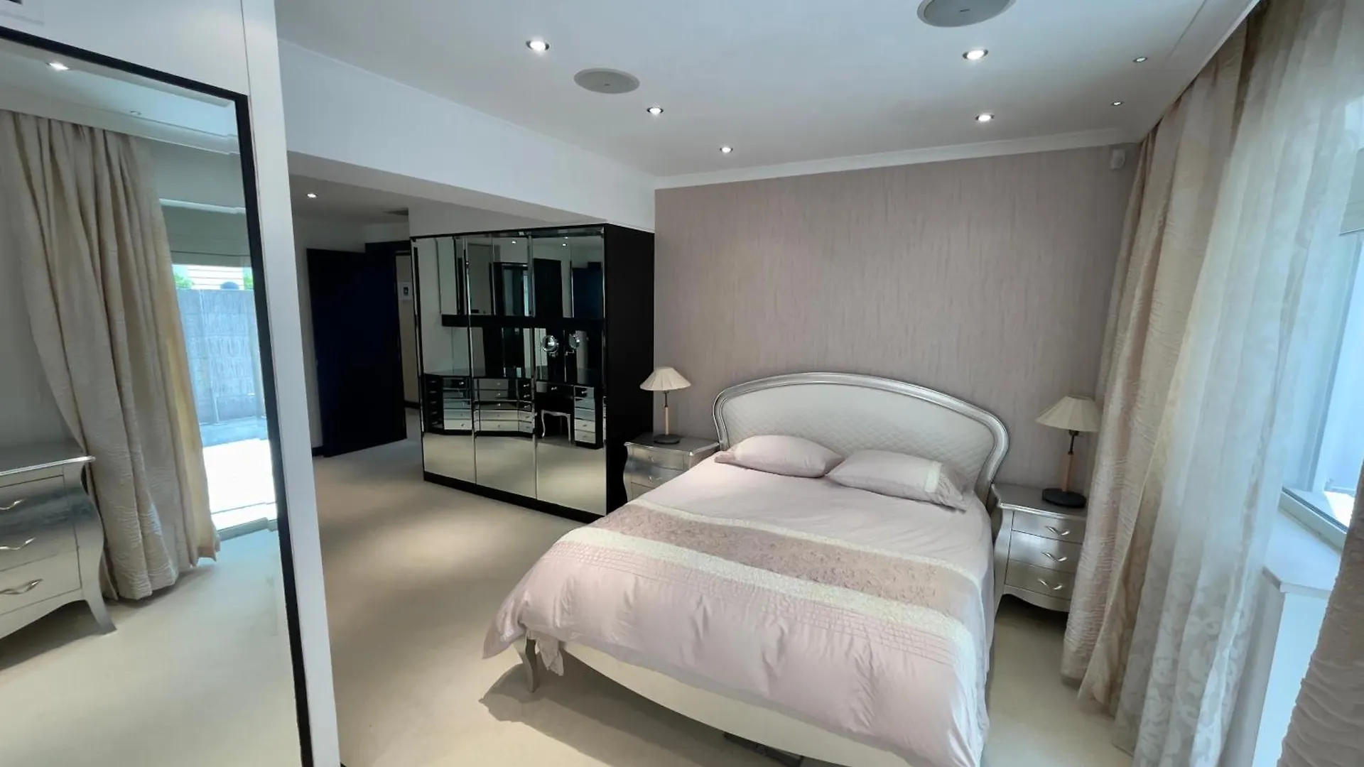 Luxury Apartment Facing Valletta Sliema Malta
